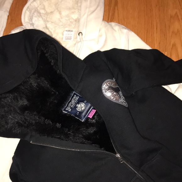 Fleece lines Victoria's Secret pink jackets - Picture 2 of 2